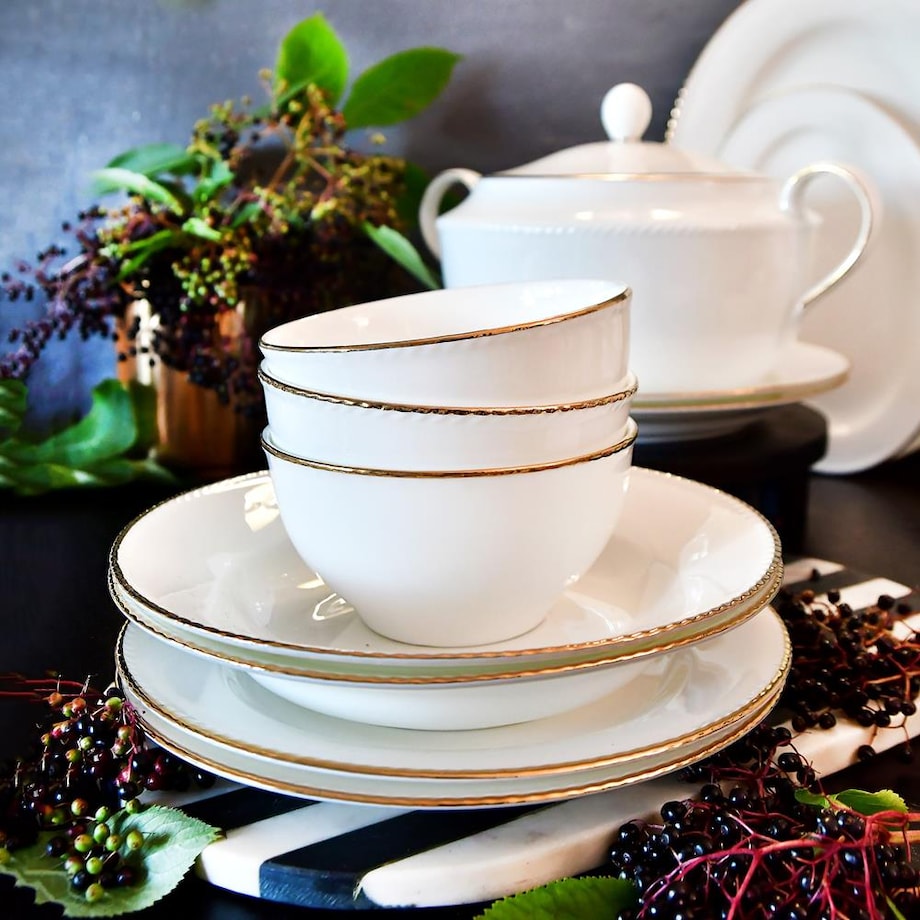 VILLA ITALIA Serwis obiadowy porcelanowy na 12 osób z wazą CAMILLA