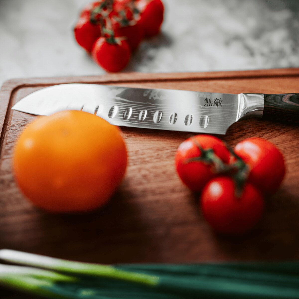 Profesjonalny nóż Santoku Muteki w pudełku prezentowym Stal wysokowęglowa