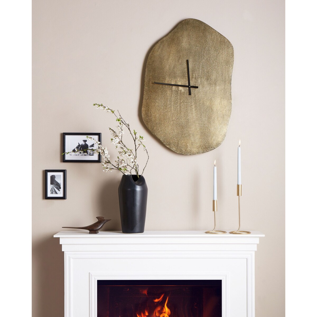 Zegar ścienny 78 x 50 cm mosiężny GANGES