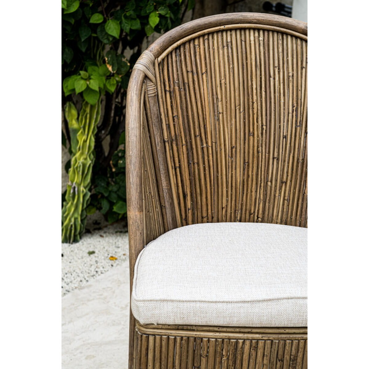 FOTEL RATTANOWY TEGAL LEVI CIEMNY