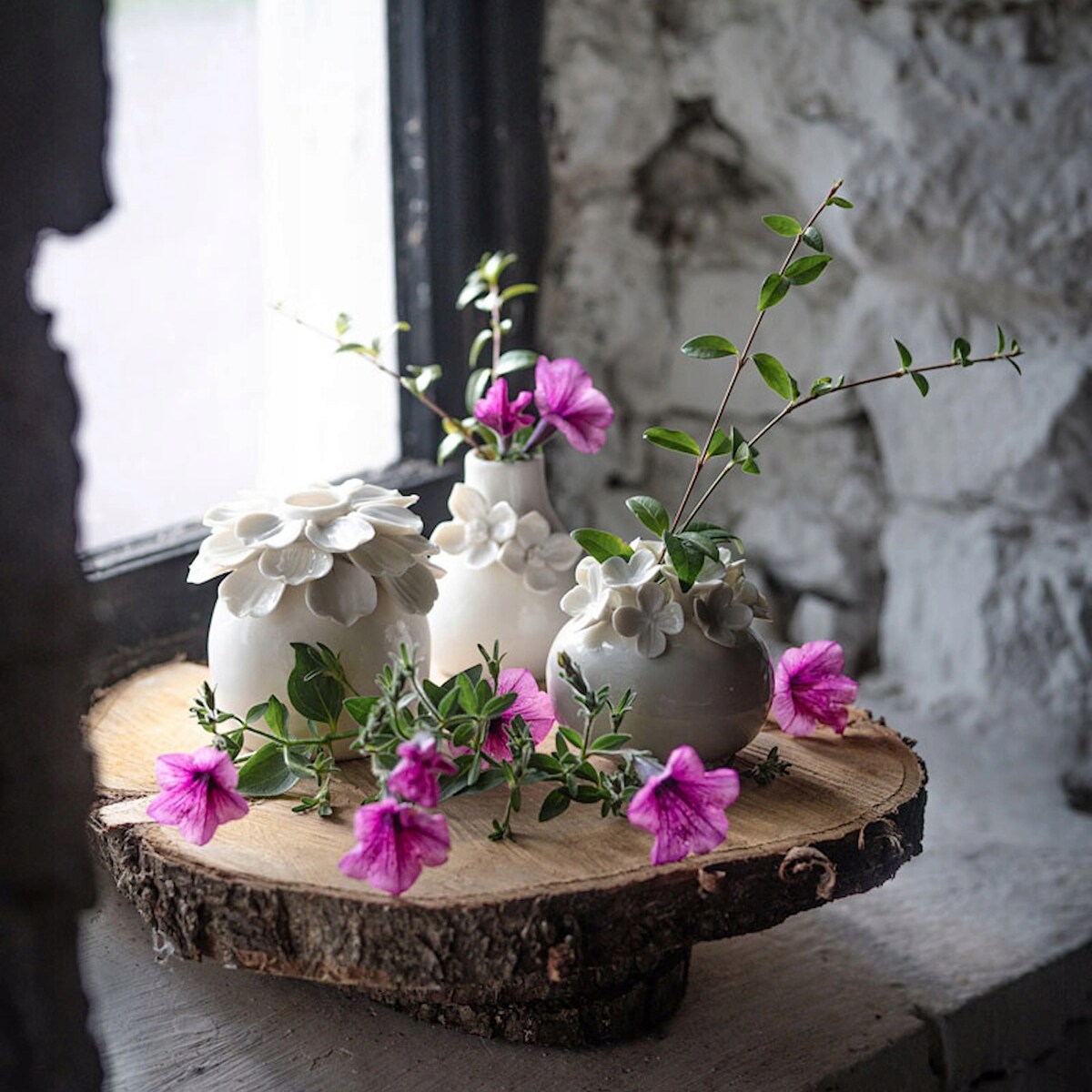 MAŁY WAZONIK MINI WAZON BIAŁY CERAMICZNY NA GAŁĄZKĘ KWIATY SKANDYNAWSKI