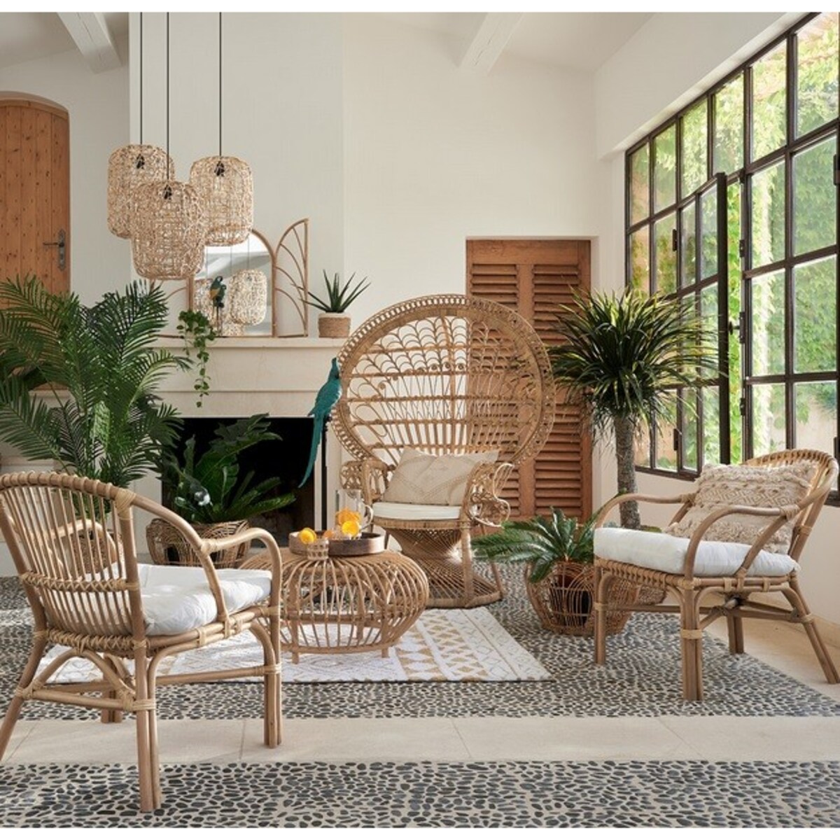 Fotel Peacock Paw z poduszką naturalny Takta