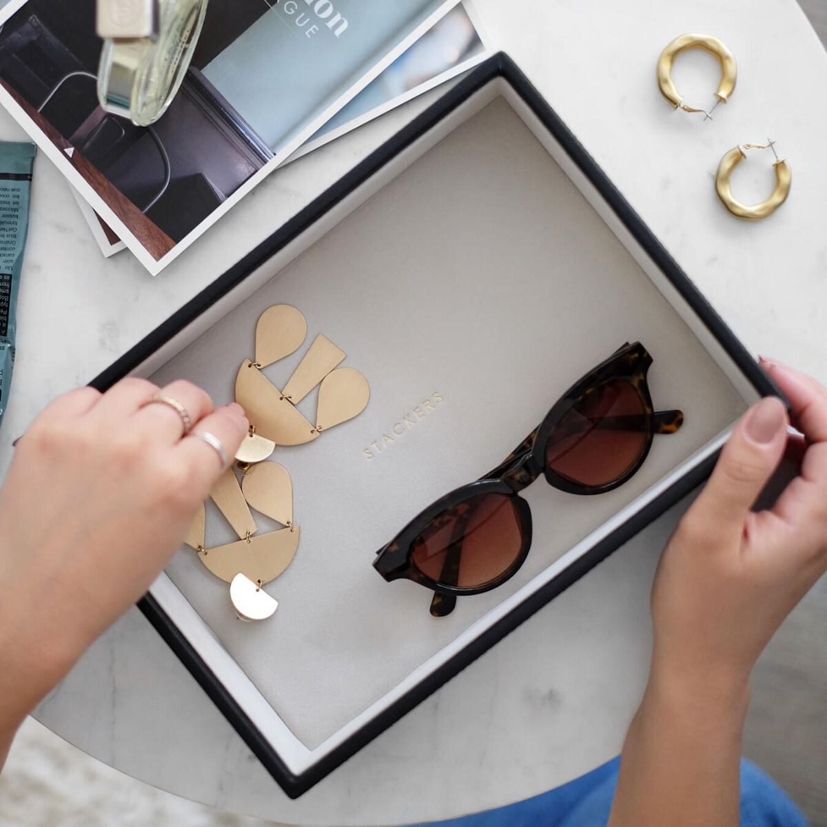 Szkatułka na biżuterię Stackers open classic czarna velvet