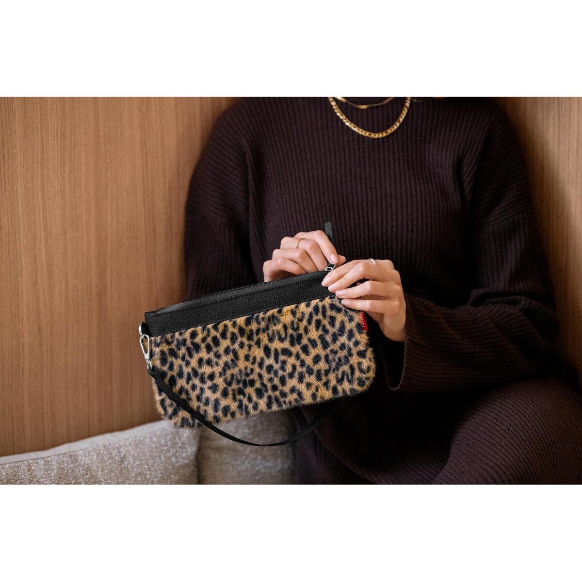 Torba MINI POUCH, leo fake fur
