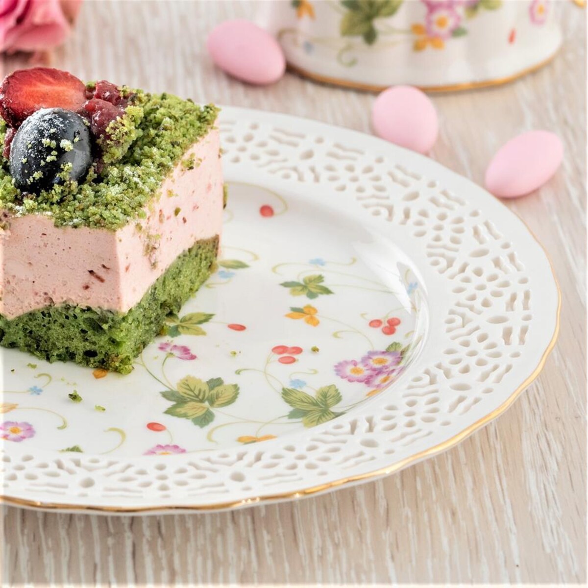 VILLA ITALIA Talerzyk deserowy ażurowy dekorowany 19 cm WALENCJA Ivory