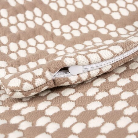 Poszewka na poduszkę 40x40 beżowa w biały wzór