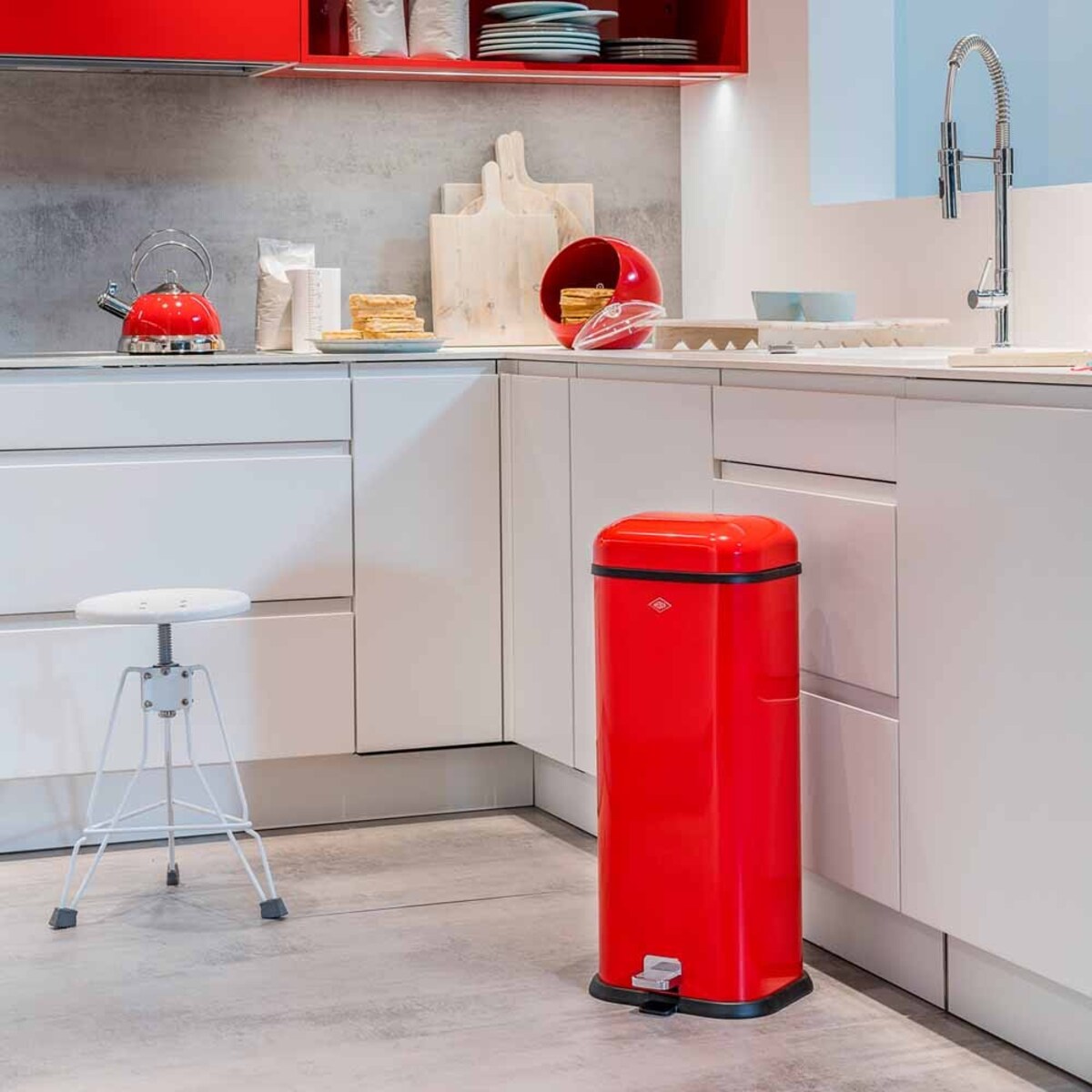 Kosz na śmieci 20l biały Superboy WESCO