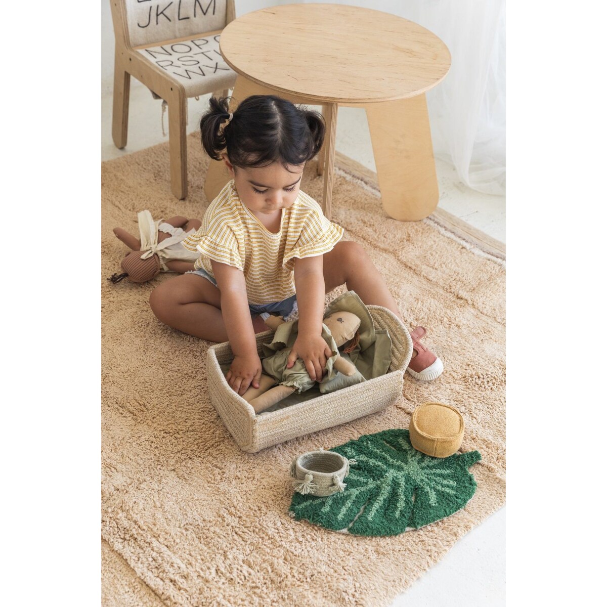 Lalka Sana zabawka bawełniana zestaw z dodatkami Lorena Canals