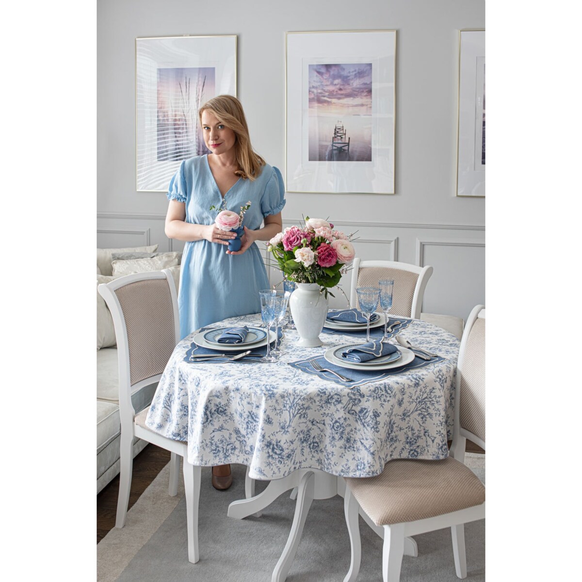 Obrus Toile de Jouy Blue okrągły - Średnica ok. ⌀ 210 cm