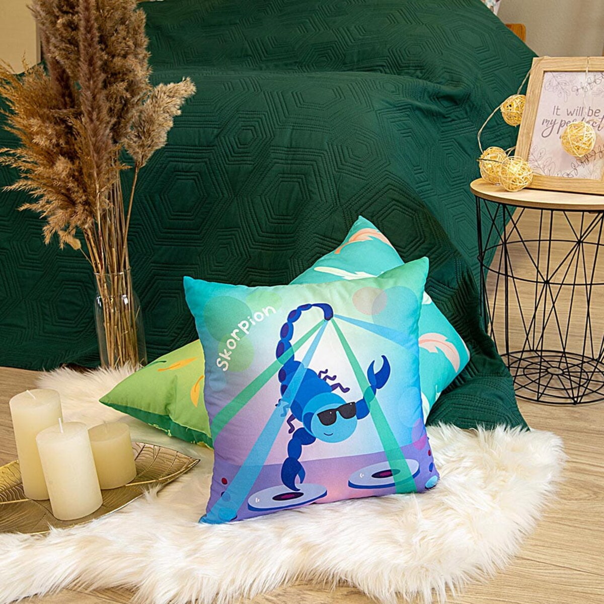 Poduszka przytulanka Skorpion 40x40