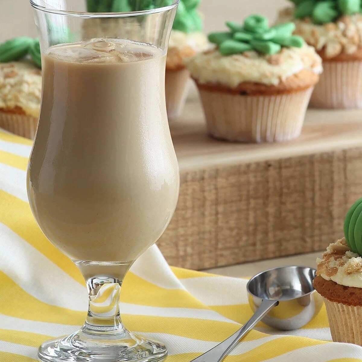 Kieliszek typu hurricane Miami, 390ml, LAV