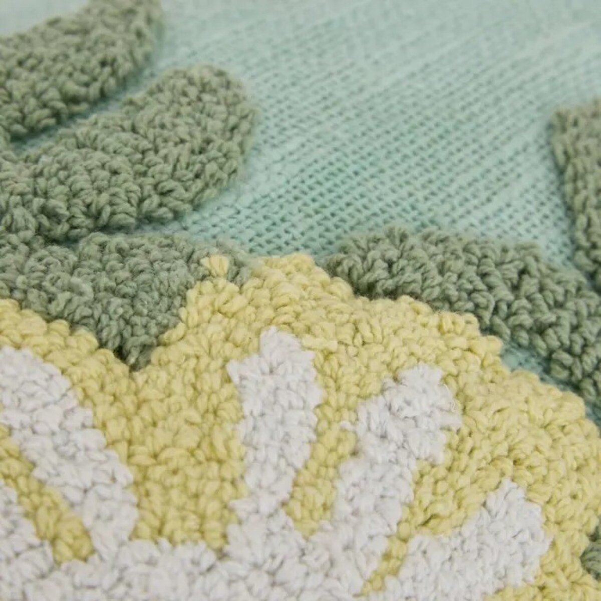 Poduszka dekoracyjna z tuftowanymi kwiatami, Wildflowers, 30x50 cm