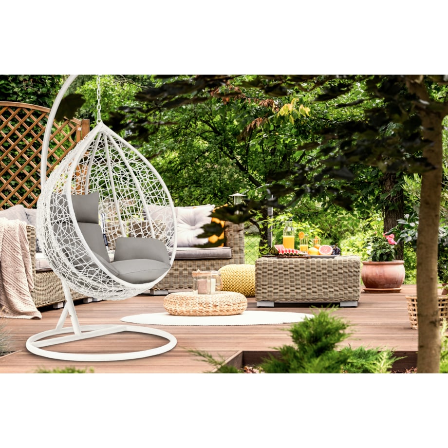 KONSIMO CULLUS Wiszący fotel kokon z technorattanu i pokrowcem, biały