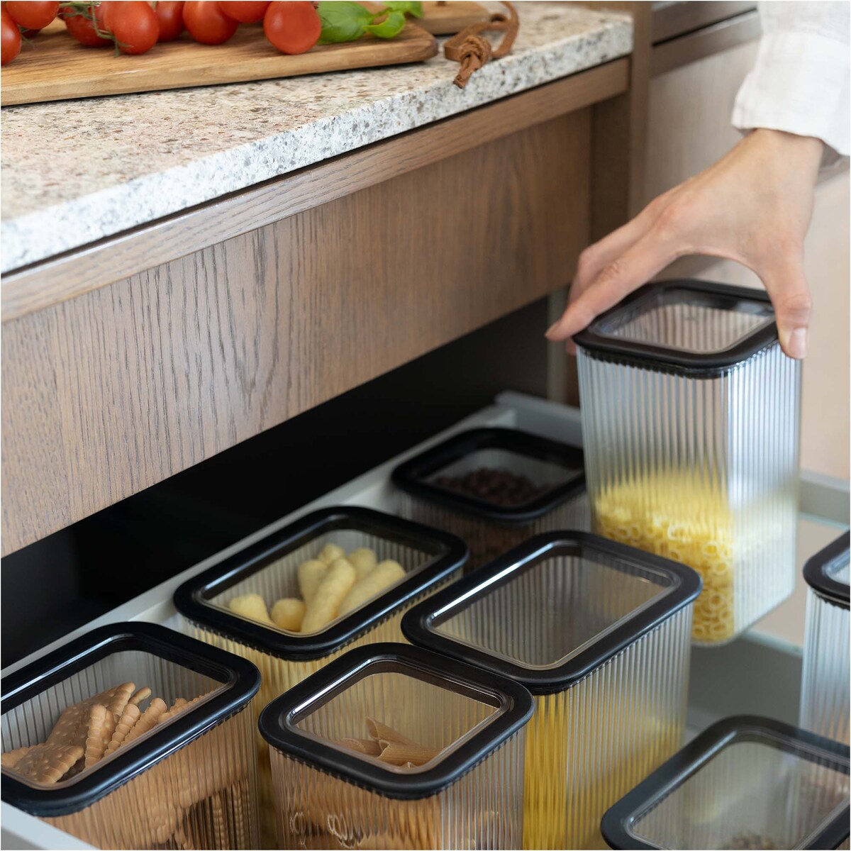 Pojemnik Plastikowy Do Przechowywania Żywności Kuchenny Modułowy Neroli 2330 Ml