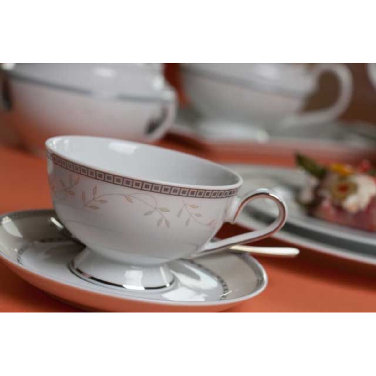 Garnitur do herbaty dla 6 osób 21 el. Astra Marzenie Platynowe B601