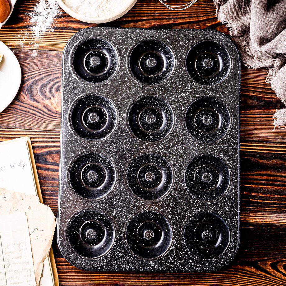 Forma do pieczenia 12 muffinów babeczek z powłoką nieprzywieralną KLAUSBERG