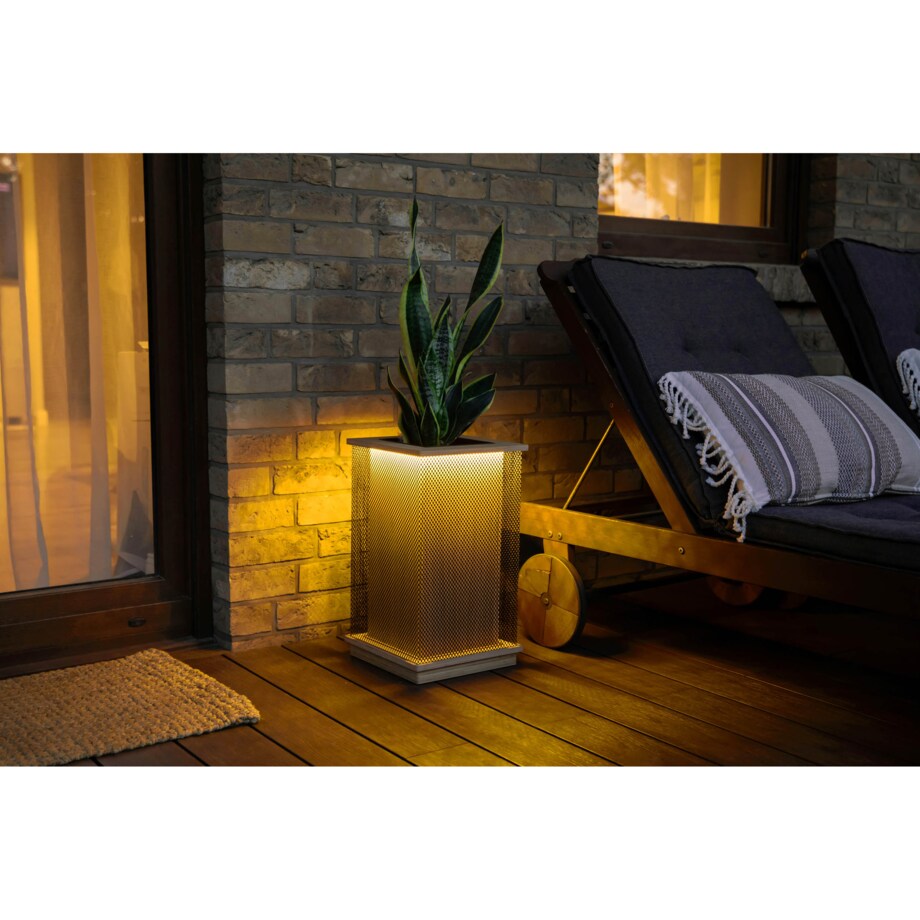 Dębowa donica z lameli DLC LED