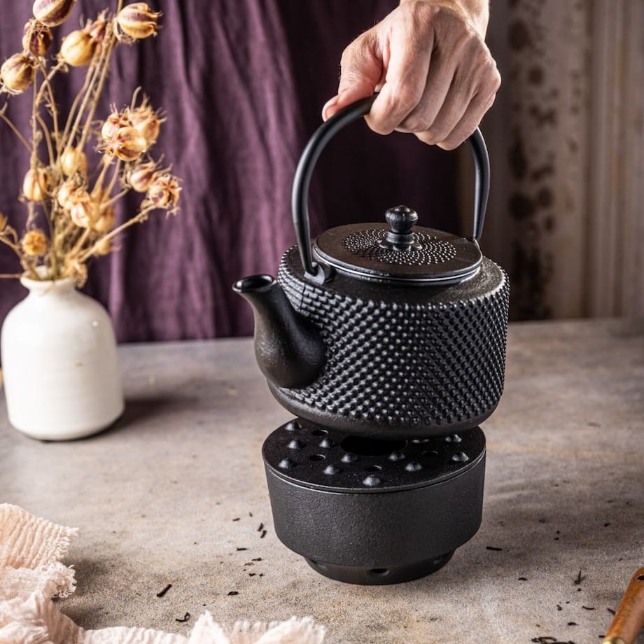 Czajniczek żeliwny z podgrzewaczem Zaparzacz do herbaty ziół 0.8L KINGHOFF