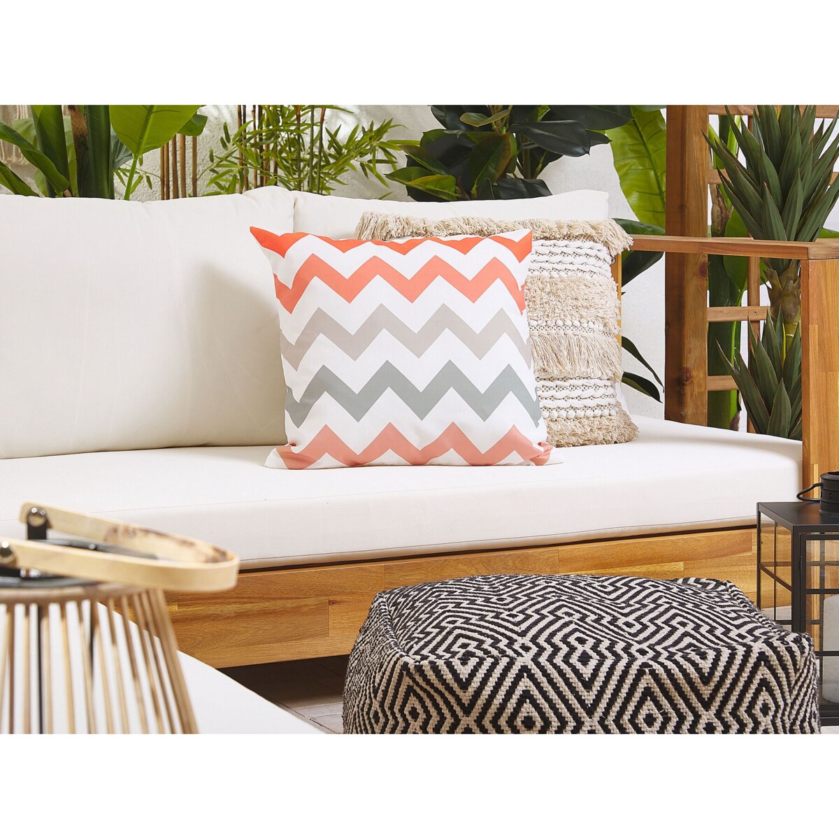 Zestaw 2 poduszek ogrodowych LAGARO Wzór zygzak 45 x 45 cm Kolorowy