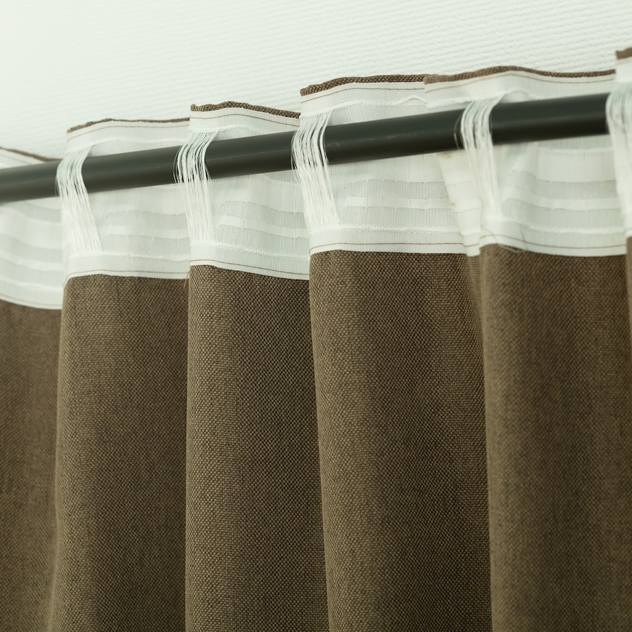 Zasłona BASIC na taśmie marszczącej 140x300cm jasne khaki 1 szt. 140x300 zielony-brązowy