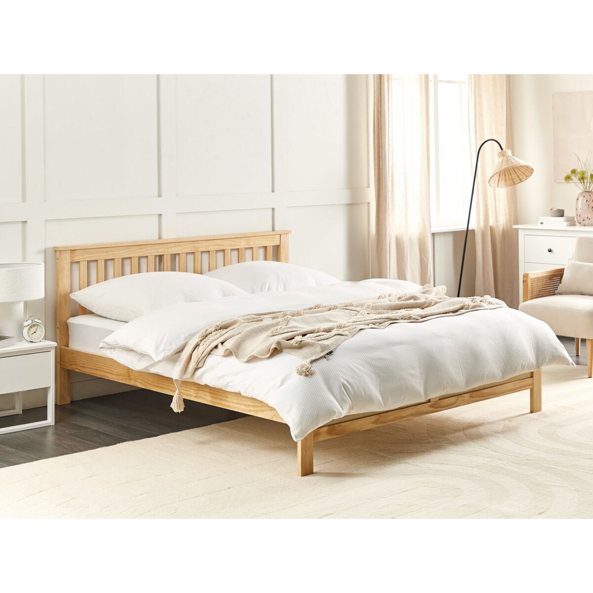 Łóżko drewniane 140 x 200 cm naturalne jasne drewno MAYENNE