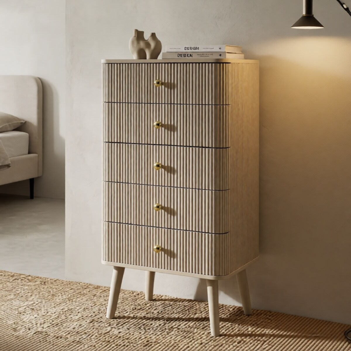 Komoda Shy Drawers, kolor biały i złoty, drewno sosnowe, płyta MDF i żelazo, 37,5 x 34 x 89 cm, Mauro Ferretti