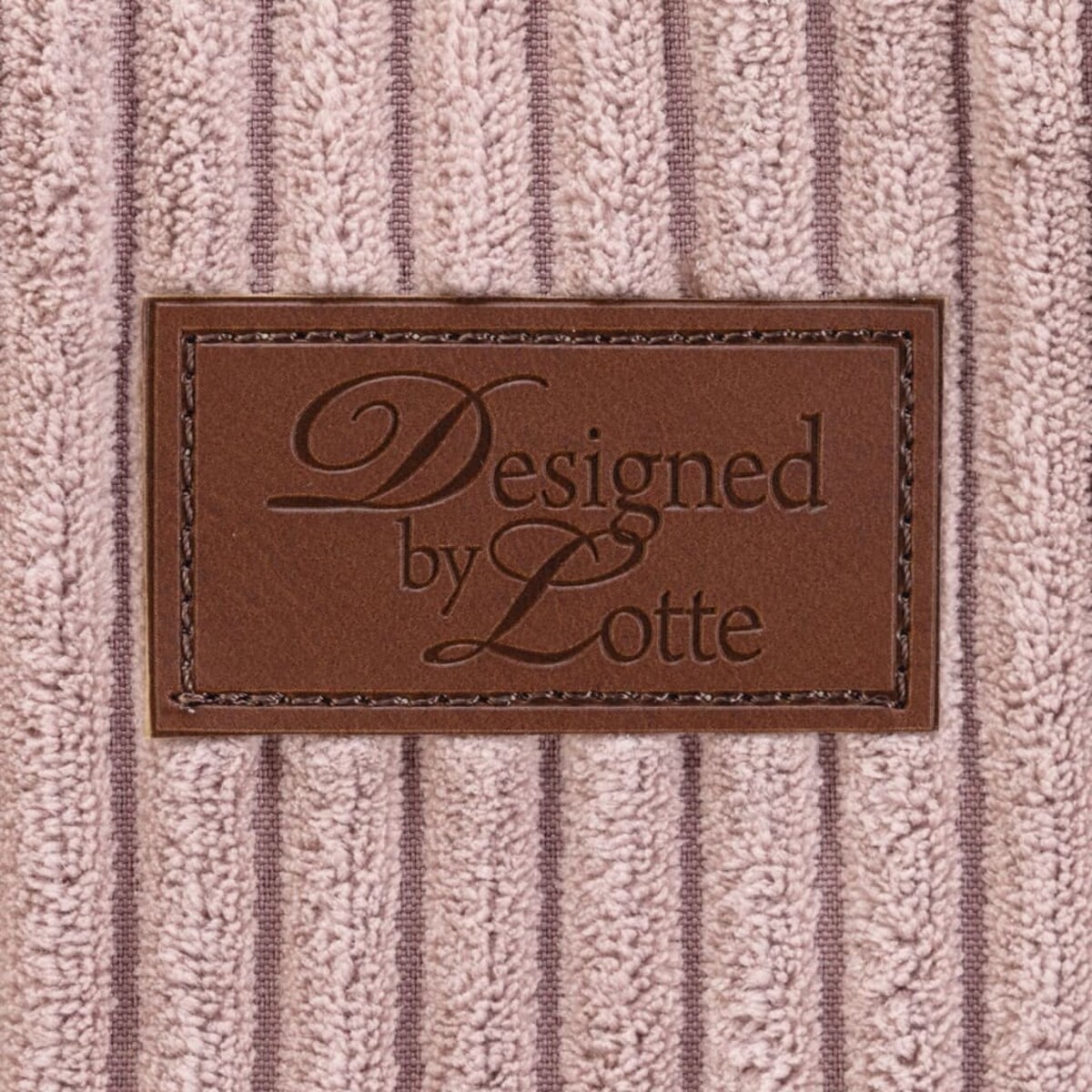 Designed by Lotte Legowisko dla kota, prążkowane, różowe, 50x35 cm