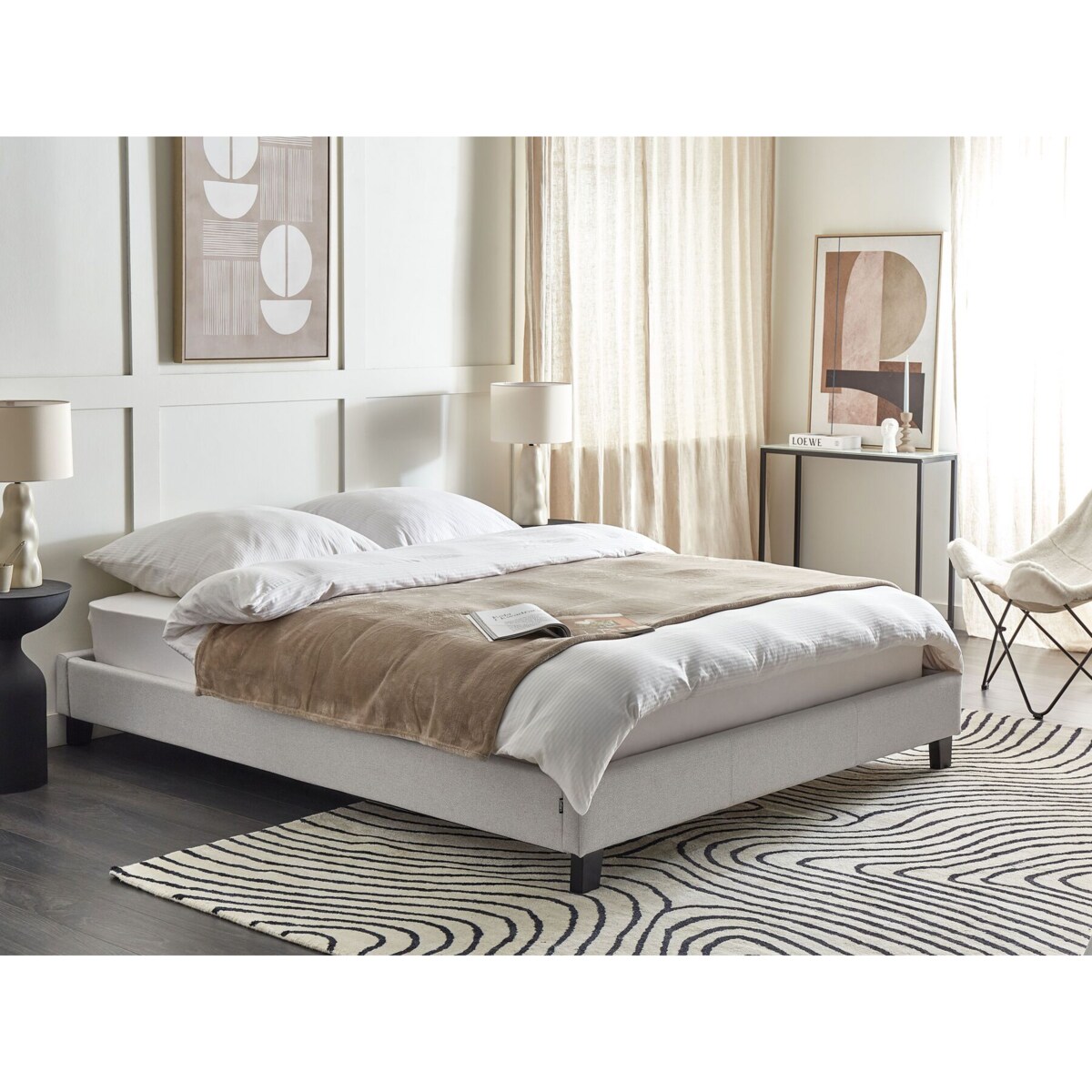 Łóżko jasnoszare tapicerowane ze stelażem 160 x 200 cm ROANNE