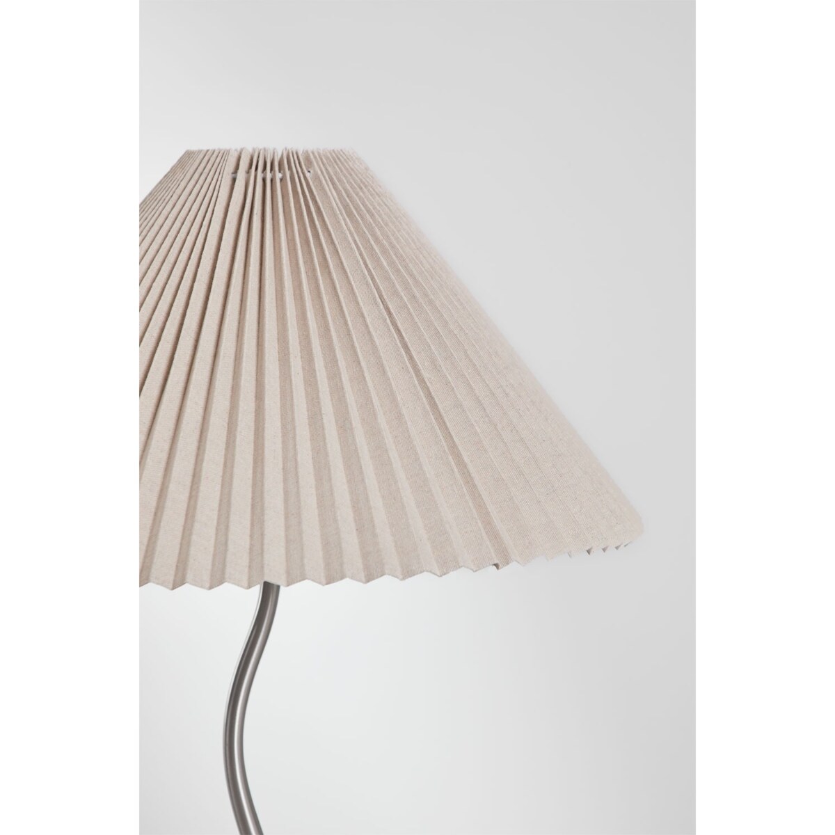 Lampa podłogowa z metalu i lnu Siliema, 152 cm