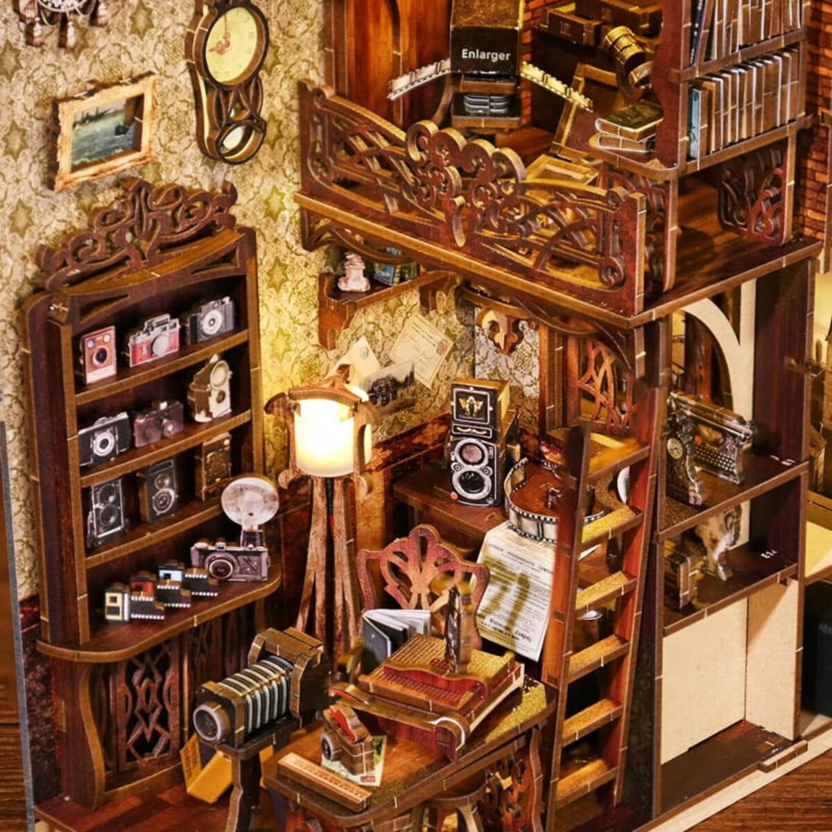 Miniaturowy domek Book Nook - Stara fotografia