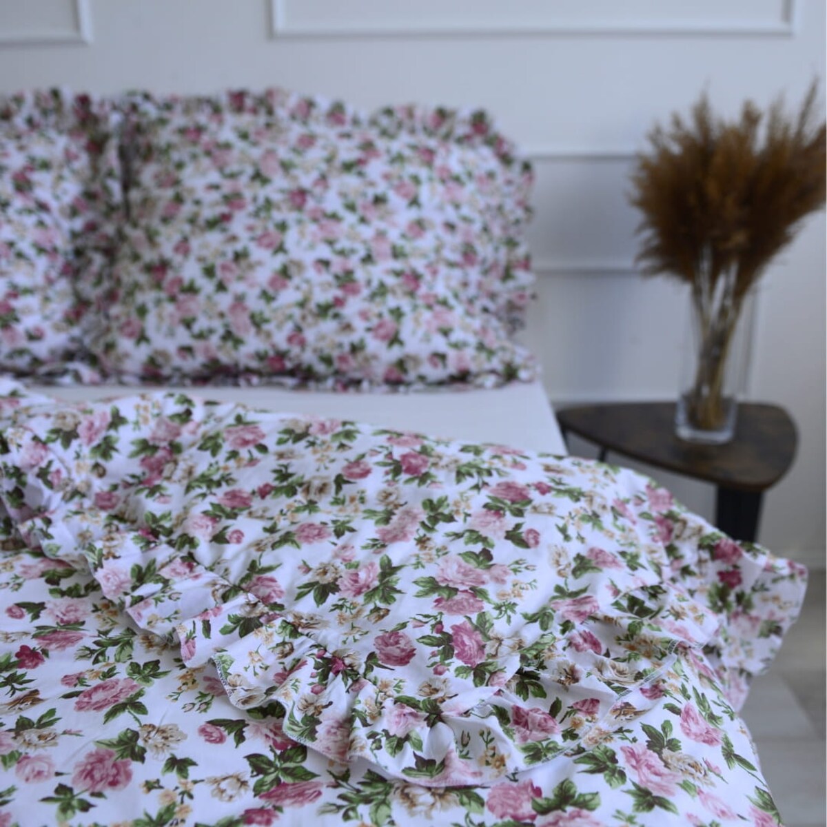 Pościel bawełniana z falbanką angielski ogród 200x200 + 2x50x60