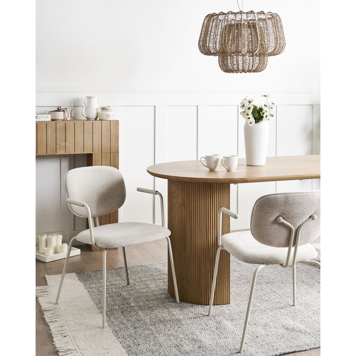 Zestaw 2 krzeseł do jadalni CARILLE Szenil Jasnobeżowy