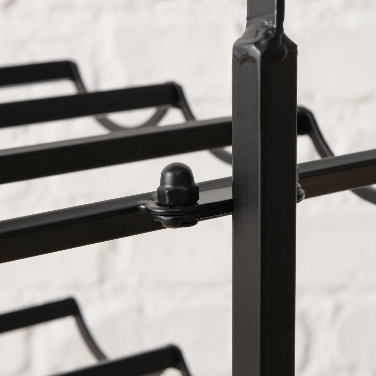 Stojak na wino metalowy w kształcie butelki BOTELLA, wys. 91 cm