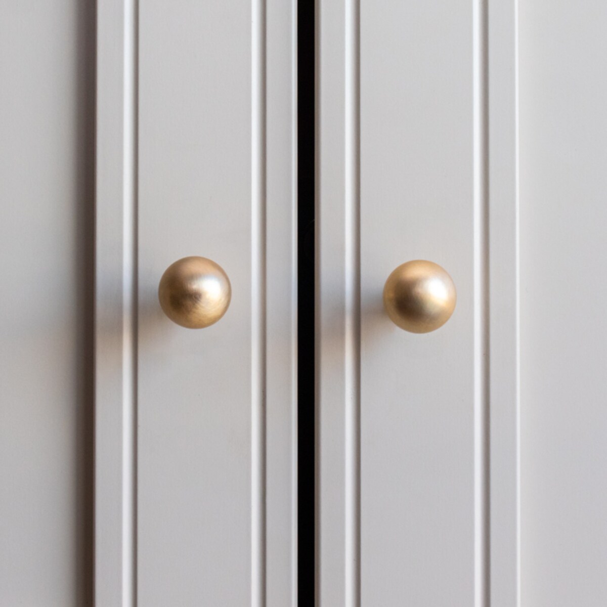 Gałka do mebli złota uchwyt meblowy okrągły klasyczny szczotkowany 23mm