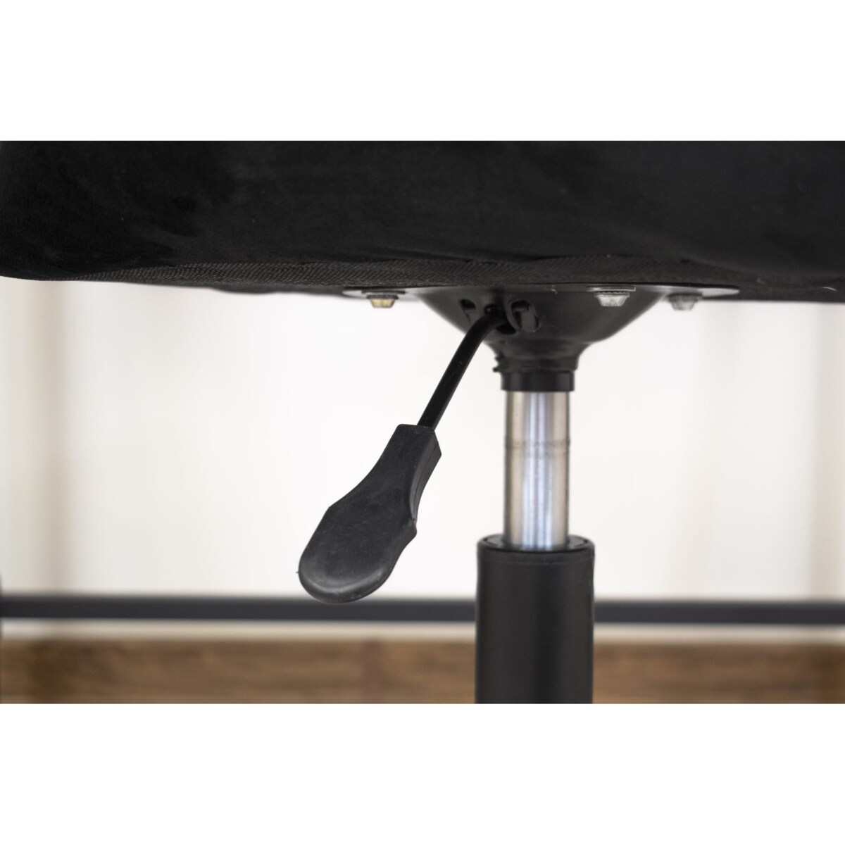 Krzesło Do Jadalni Kuchni Salonu Obrotowe Noto Aksamit - Czarne