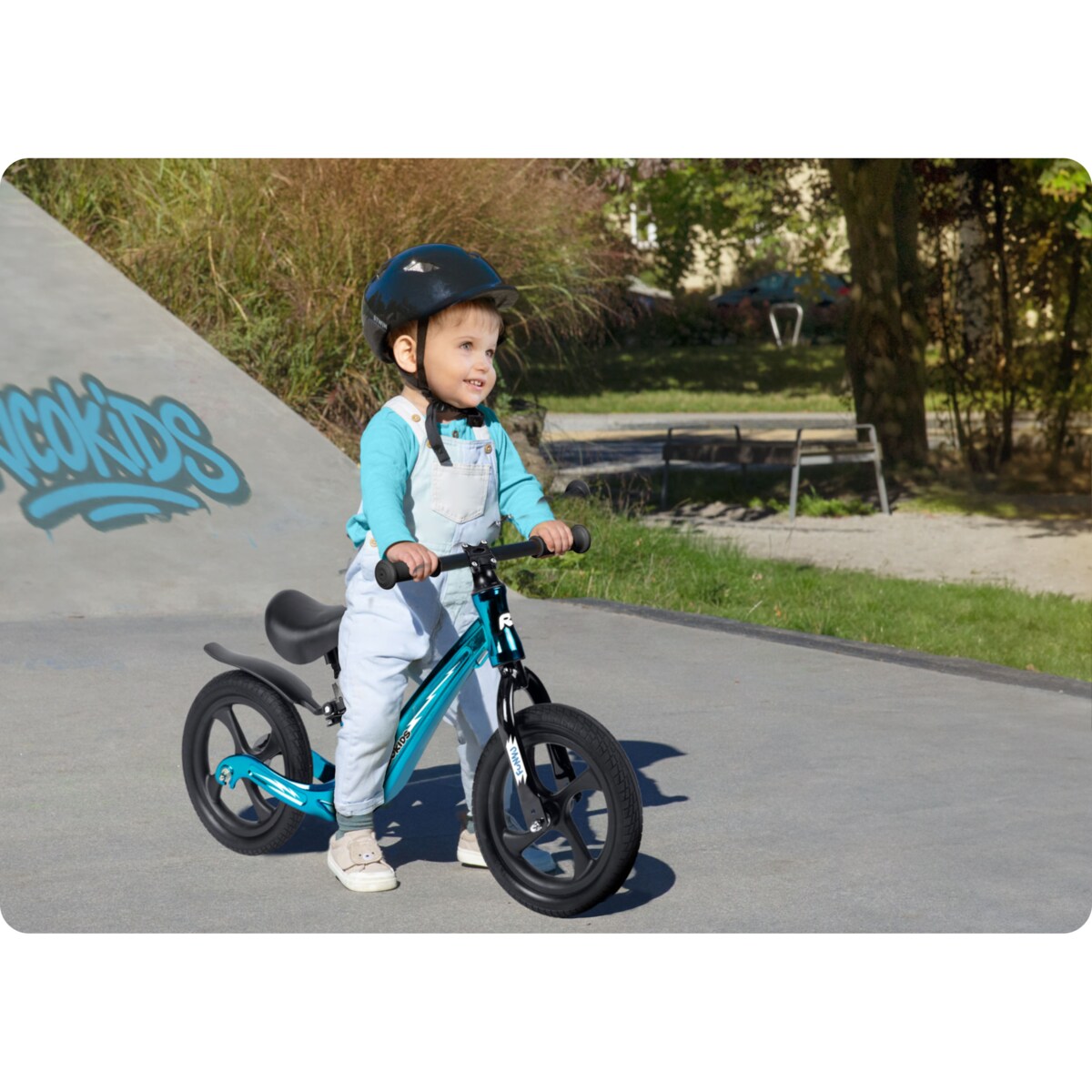 Rowerek biegowy dla dzieci magnesium Ricokids ciemnoniebieski Funnu 760506