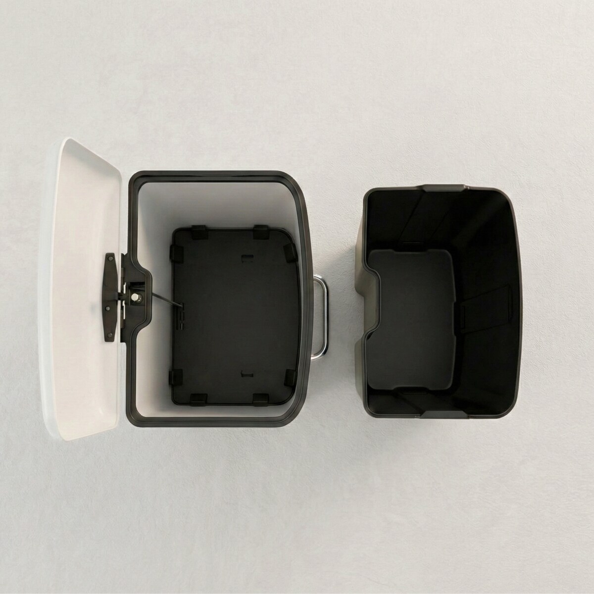 Kosz na śmieci z pedałem MYK, 30 l