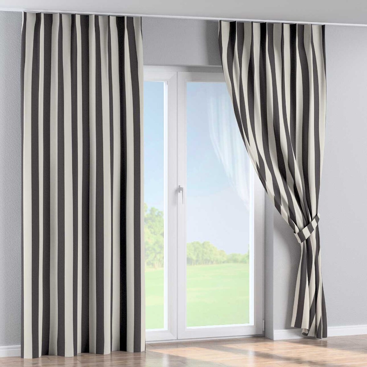 Zasłona na haczykach flex pojedynczych 130x245 biało-grafitowe pionowe pasy (5,5cm)