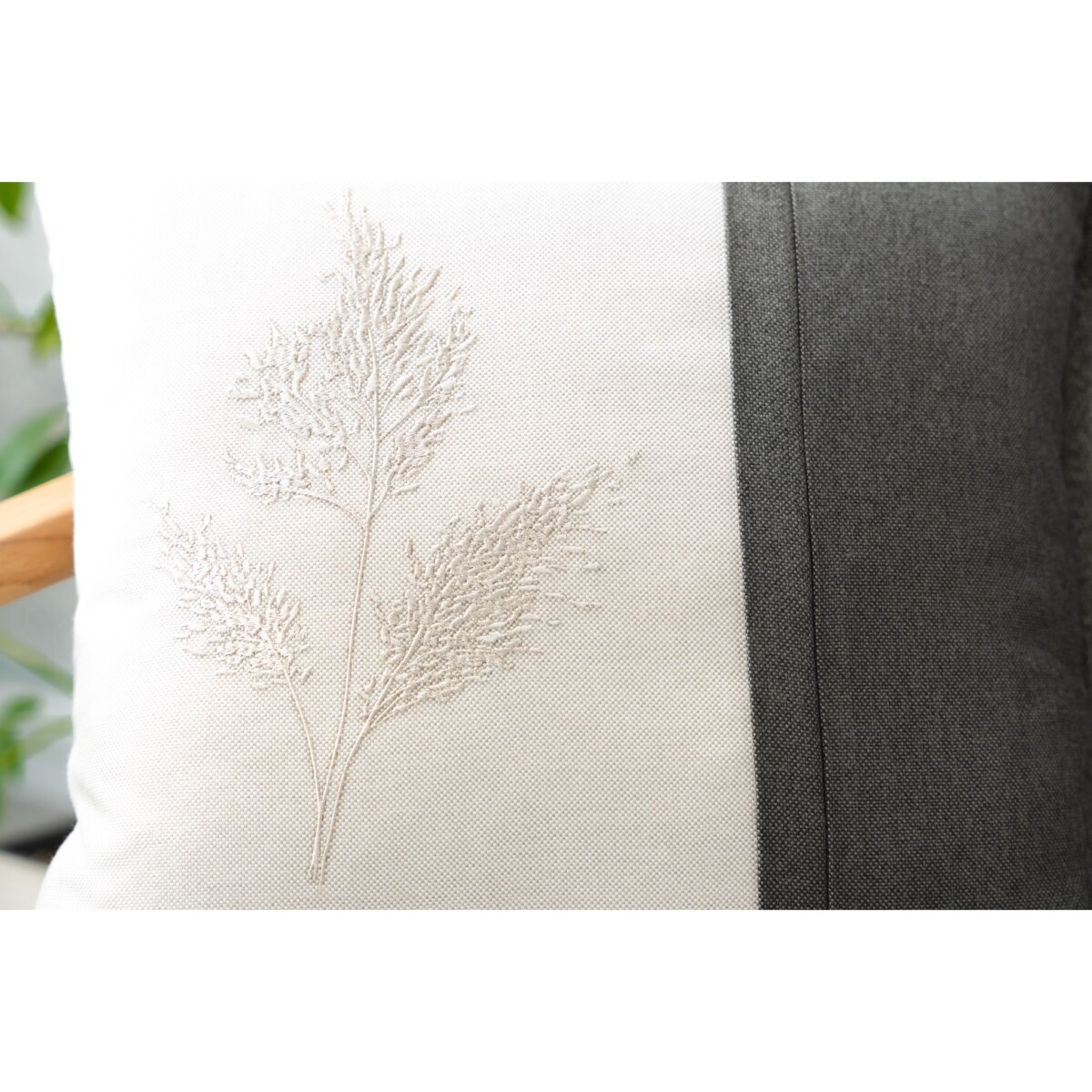 Poduszka dekoracyjna Miskant Antracyt 45 x 45 cm