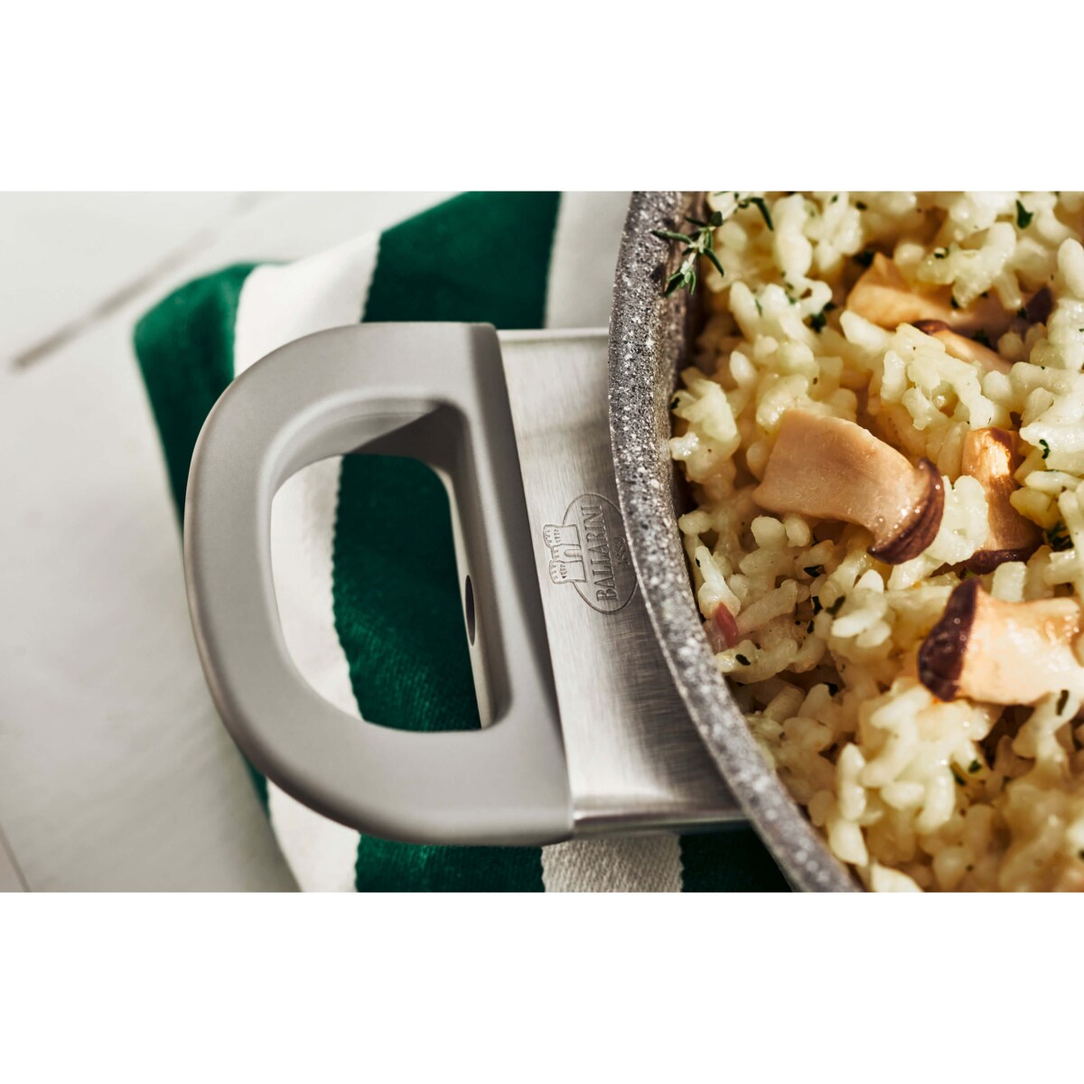 Granitowa patelnia sauté z 2 uchwytami Ballarini Murano - 28 cm