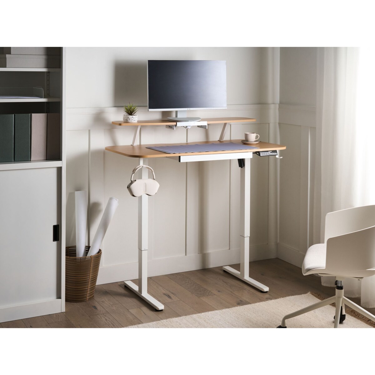 Biurko regulowane elektrycznie WILBANKS Jasny brąz/ biały 120 cm 60 cm Z portem USB