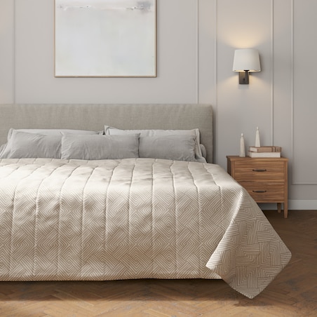 Narzuta pikowana w pasy 260x210 beżowo-kremowe geometryczne wzory