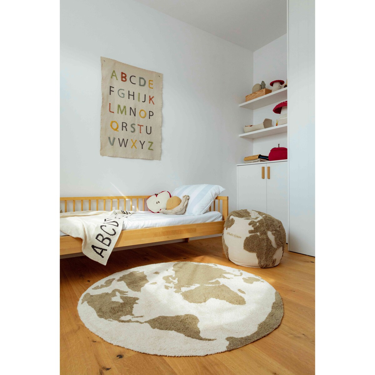 Pufa Mapa Świata Rugcycled Lorena Canals