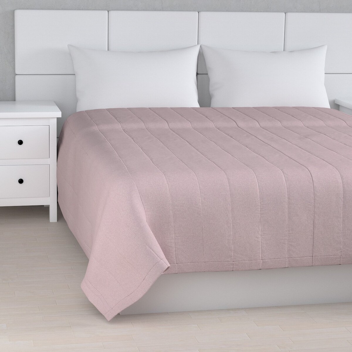 Narzuta pikowana w pasy 260x210 pastelowy róż