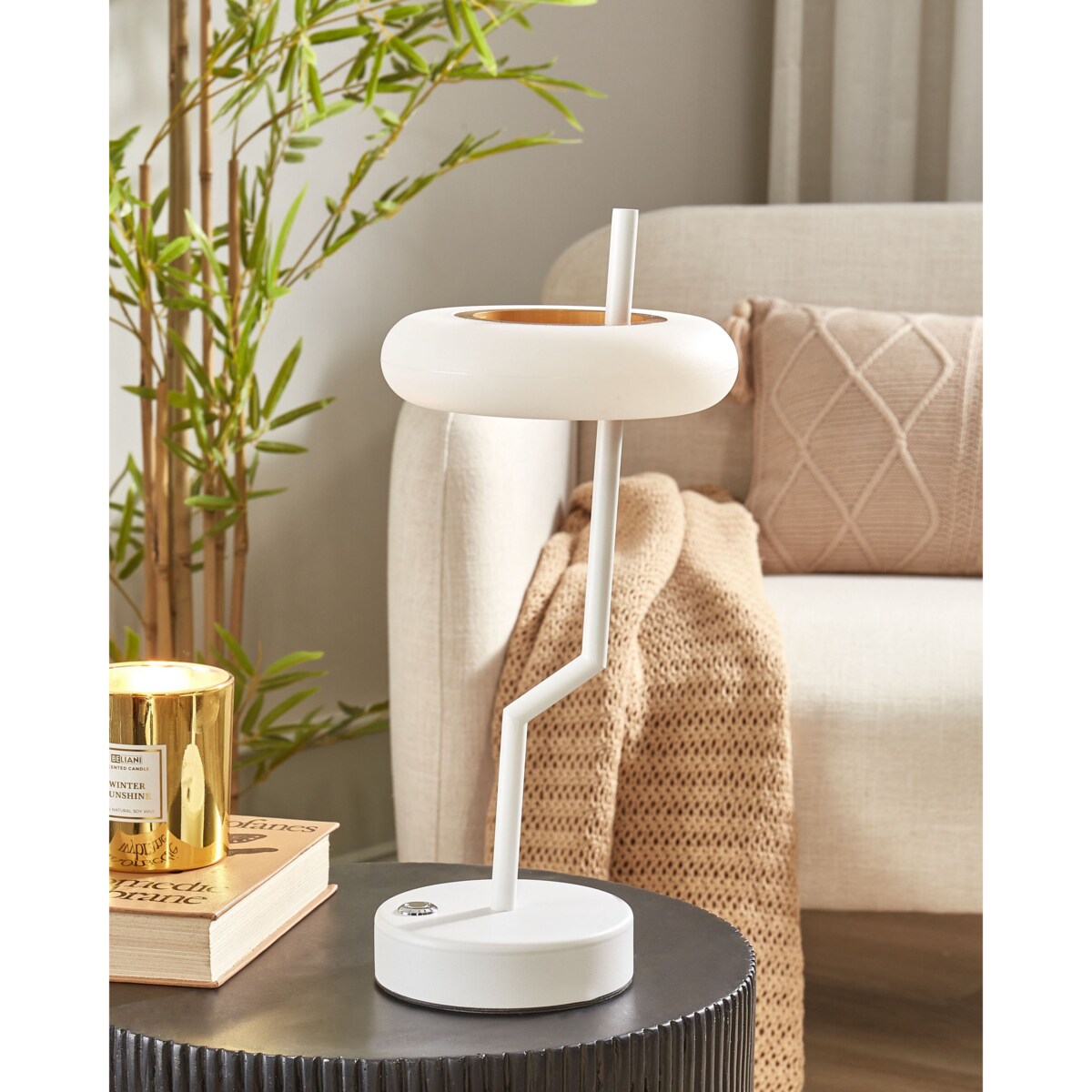 Bezprzewodowa lampa stołowa metalowa biała ALVIELA