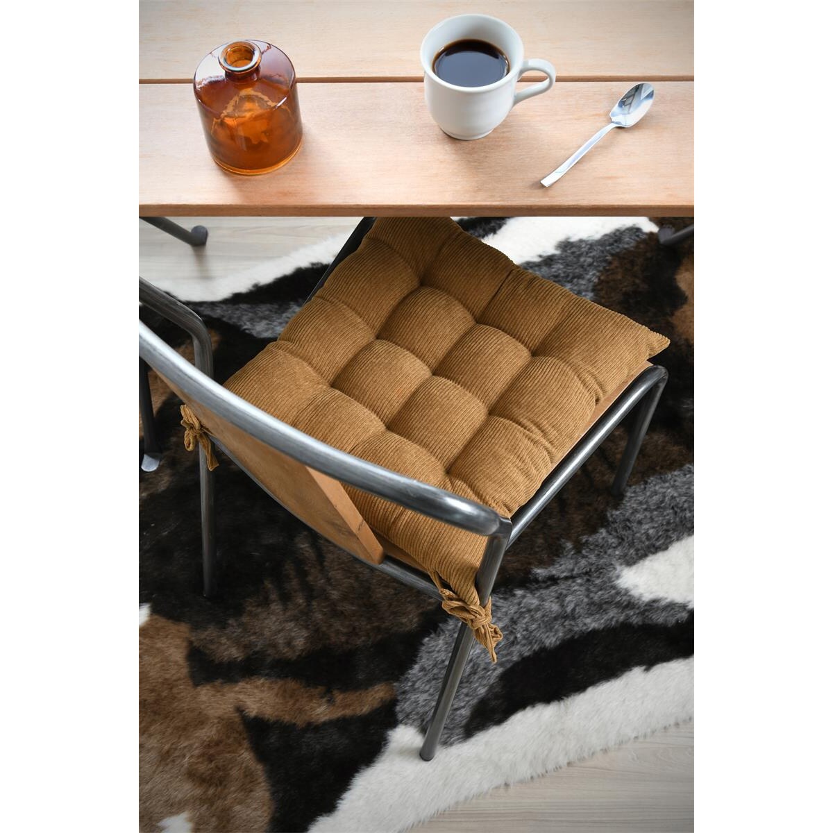 Pikowana poduszka na krzesło, DANDY, 38 x 38 cm