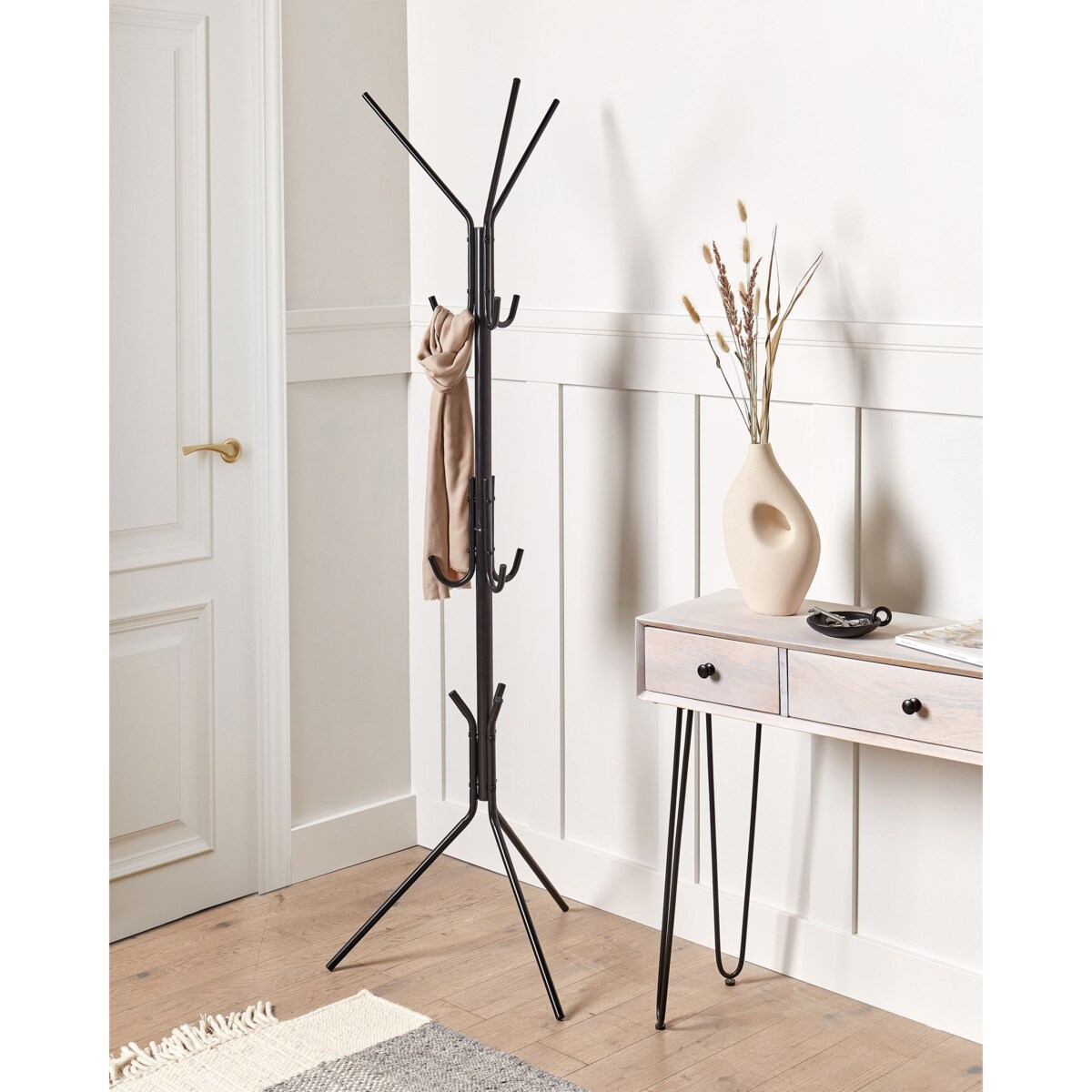 Wieszak stojący czarny ALMENA