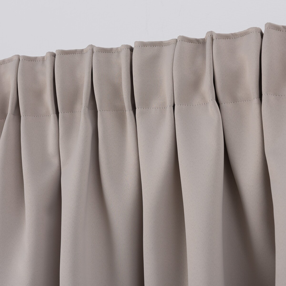 Zasłona zaciemniająca na taśmie marszczącej szaro beżowy (greige) 140 x 280cm 1 szt. 140x280 szary-beżowy