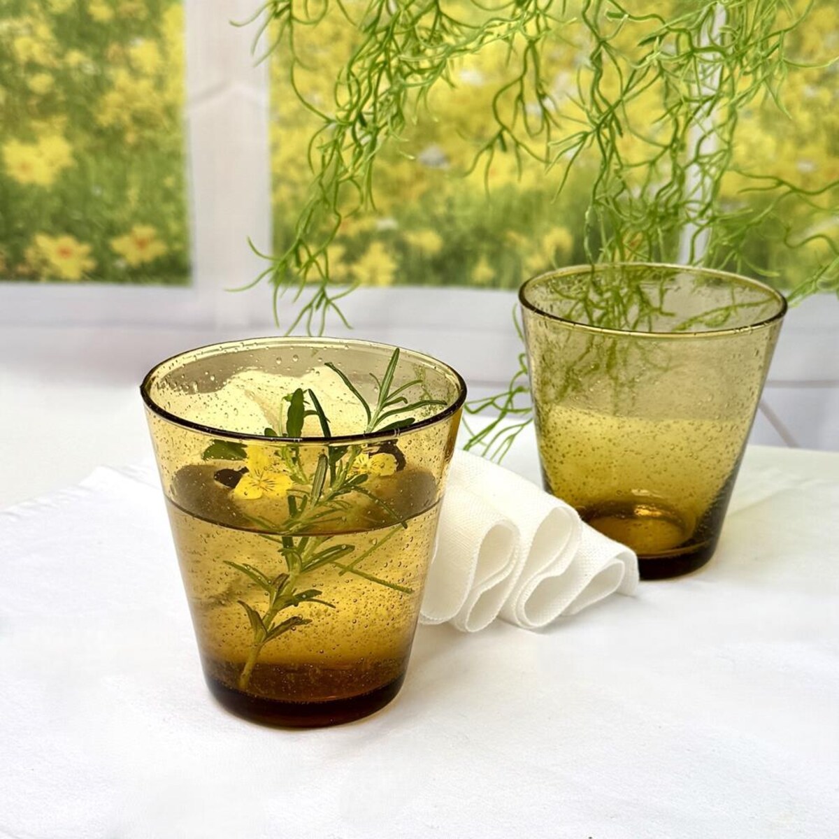 VILLA ITALIA Szklanka bursztynowa 300 ml AMBER