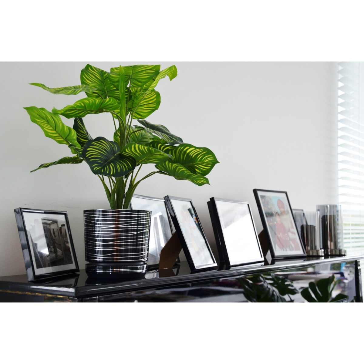 32 cm wzór CZARNA ZE SREBRNĄ NITKĄ Doniczka z podstawką glamour lustrzane srebrne paski połysk duża donica